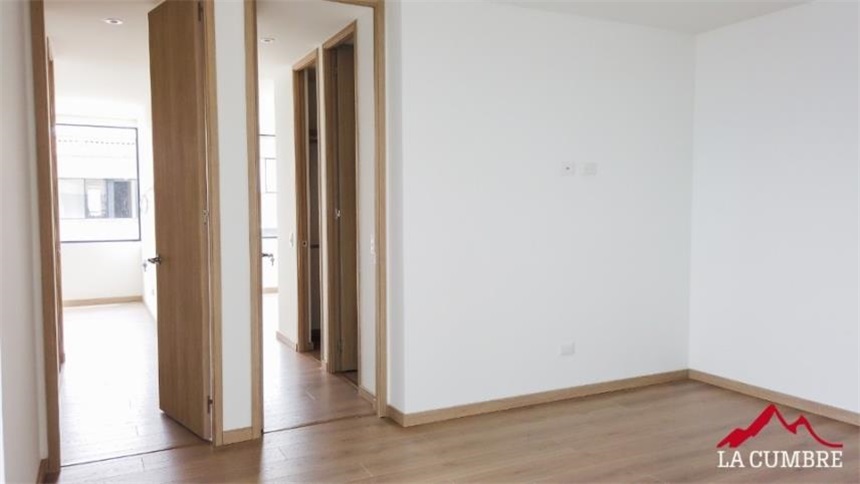 Casa de 3 alcobas en venta en Loma El Atravesado, Envigado, 230 m² · foto 14 de 20
