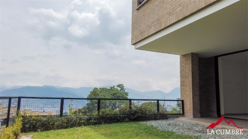 Casa de 3 alcobas en venta en Loma El Atravesado, Envigado, 230 m² · foto 8 de 20