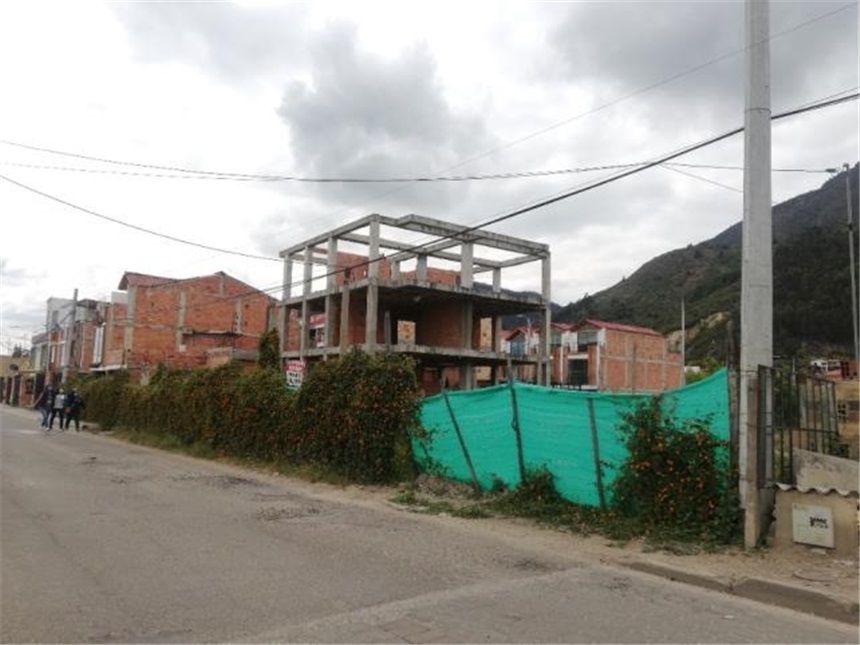 Lote en venta en Cota, 2700 m² · foto 3 de 7