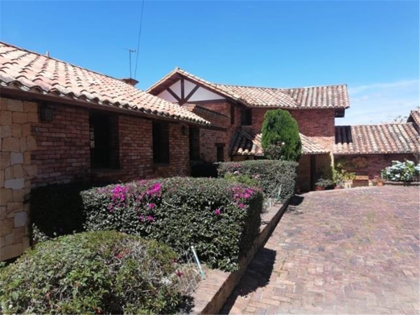 Casa en venta en Altos De Yerbabuena, Chía · foto 10 de 24