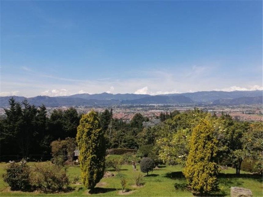 Casa en venta en Altos De Yerbabuena, Chía · foto 5 de 24