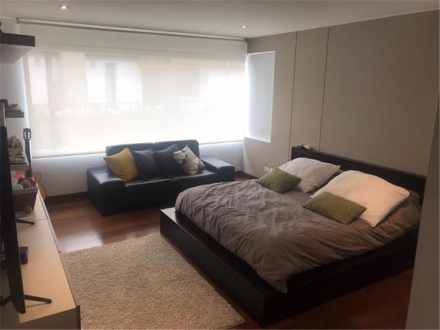 Apartamento en venta en Los Rosales, Bogotá · foto 9 de 17