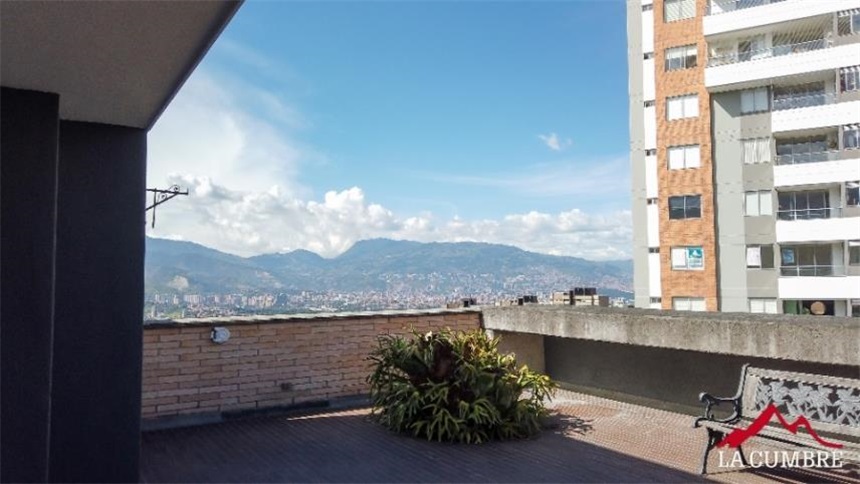 Apartamento en venta en Loma Del Esmeraldal, Envigado · foto 3 de 13