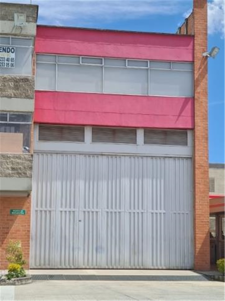 Bodega en venta en Siberia, Cota, 2646 m² · foto 2 de 24