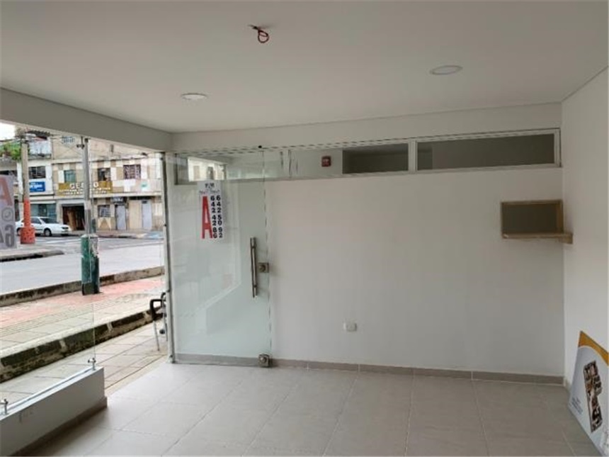 Local en Arriendo - Vista 4