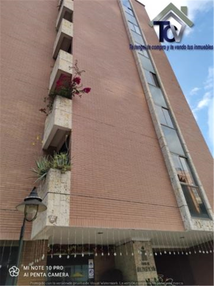 Apartamento de 3 alcobas en venta en Cabecera Del Llano, Bucaramanga, 139 m² · foto 2 de 17
