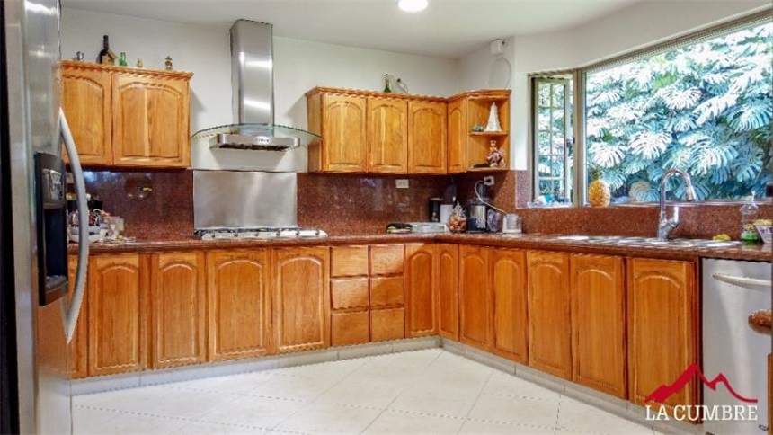 Casa de 4 alcobas en venta en Santa María De Los Ángeles, Medellín, 486 m² · foto 9 de 21