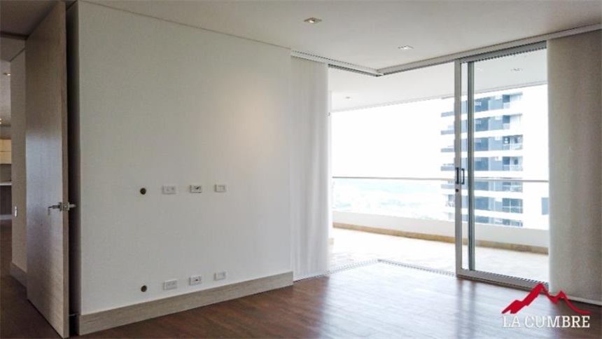 Apartamento en arriendo en El Poblado, Medellín · foto 10 de 15