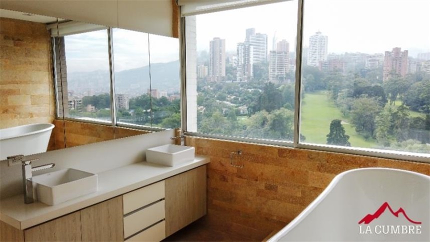 Apartamento en arriendo en El Poblado, Medellín · foto 12 de 15