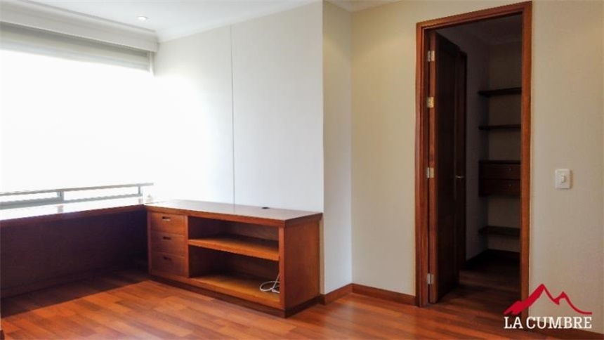 Apartamento en venta en El Poblado, Medellín · foto 23 de 24