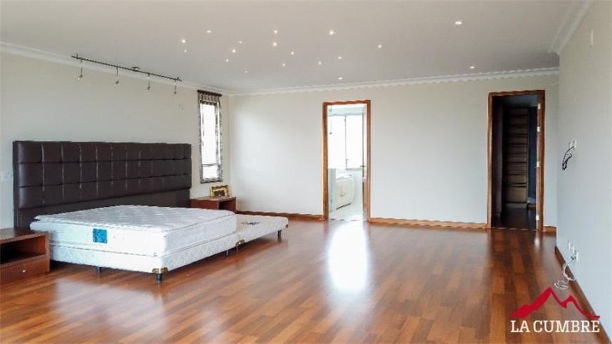 Apartamento en venta en El Poblado, Medellín · foto 14 de 24