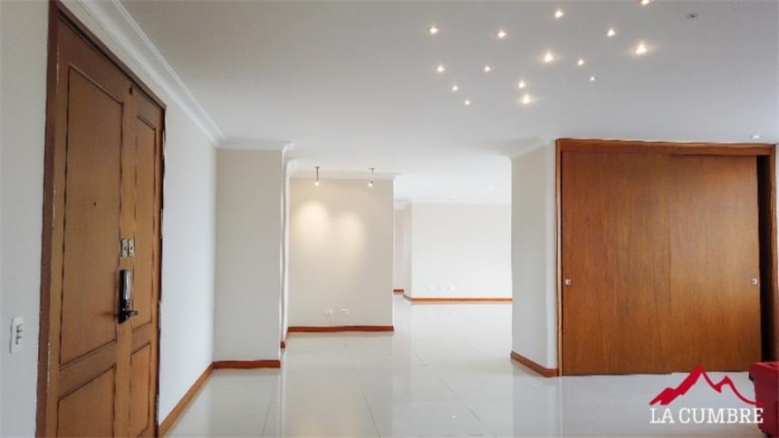 Apartamento en venta en El Poblado, Medellín · foto 16 de 24