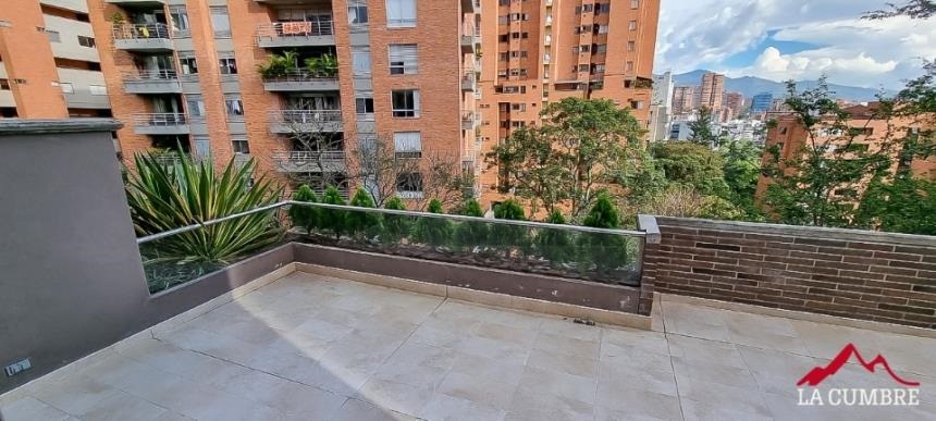 Apartamento de 3 alcobas en venta en Lalinde, Medellín, 145 m² · foto 15 de 18