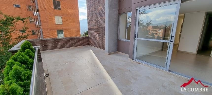 Apartamento de 3 alcobas en venta en Lalinde, Medellín, 145 m² · foto 17 de 18