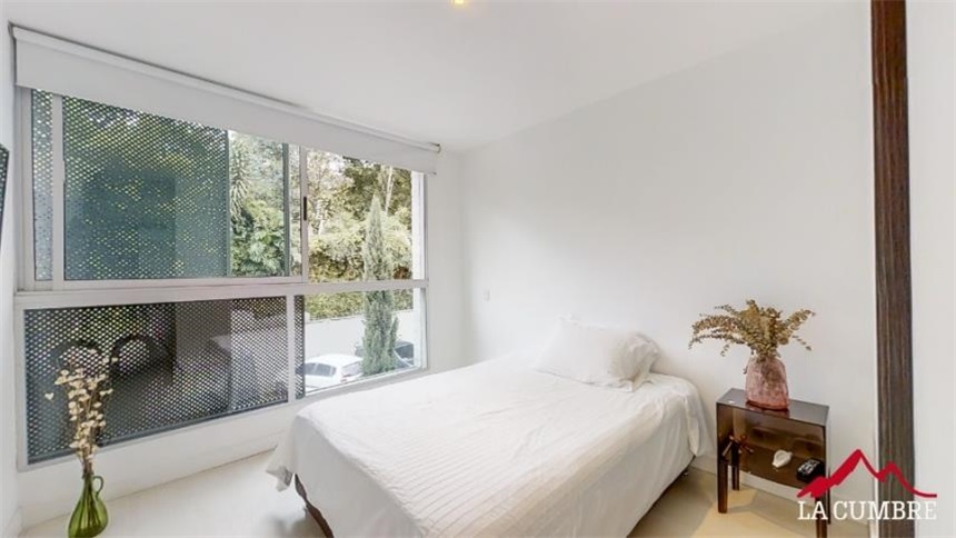 Casa de 4 alcobas en venta en Loma El Atravesado, Envigado, 213 m² · foto 19 de 24