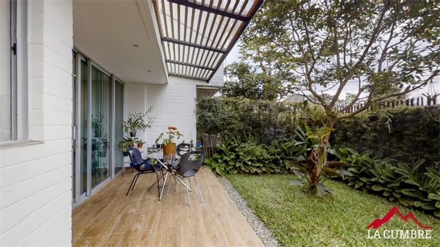 Casa de 4 alcobas en venta en Loma El Atravesado, Envigado, 213 m² · foto 12 de 24