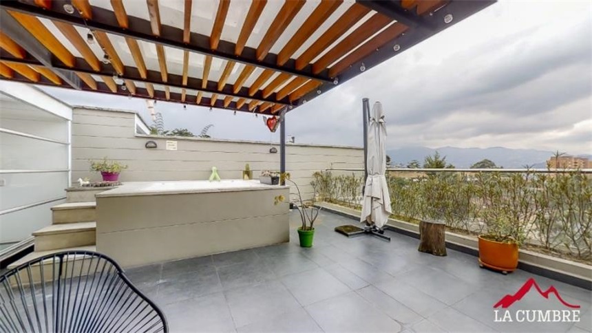 Casa de 4 alcobas en venta en Loma El Atravesado, Envigado, 213 m² · foto 24 de 24