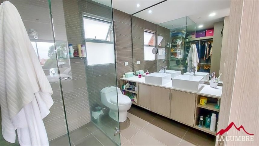 Apartamento en venta en Loma Del Chocho, Envigado · foto 6 de 13