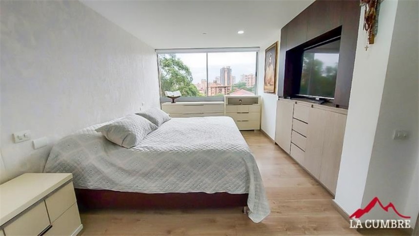 Apartamento en venta en Loma Del Chocho, Envigado · foto 5 de 13