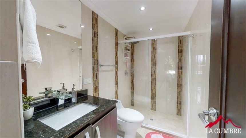Apartamento de 3 alcobas en venta en El Poblado, Medellín, 148 m² · foto 18 de 18