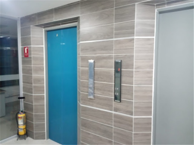 Local en arriendo en Suramericana, Medellín, 65 m² · foto 2 de 9