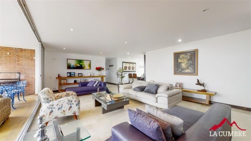 Apartamento de 3 alcobas en arriendo en El Poblado, Medellín, 220 m² · foto 4 de 16