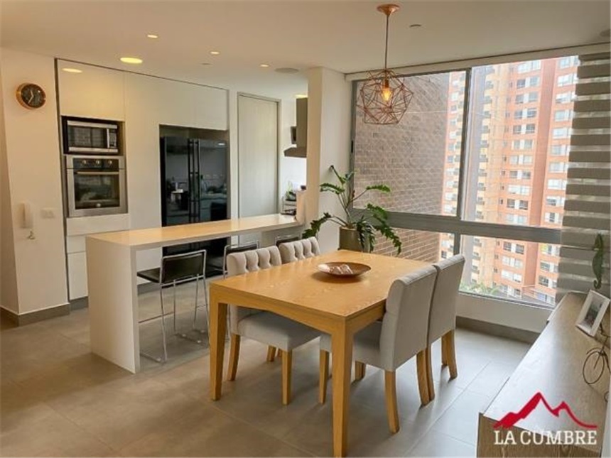 Apartamento en venta en Loma Del Chocho, Envigado · foto 7 de 12