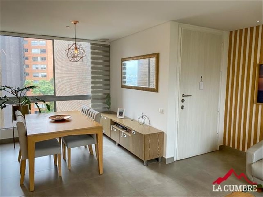 Apartamento en venta en Loma Del Chocho, Envigado · foto 4 de 12