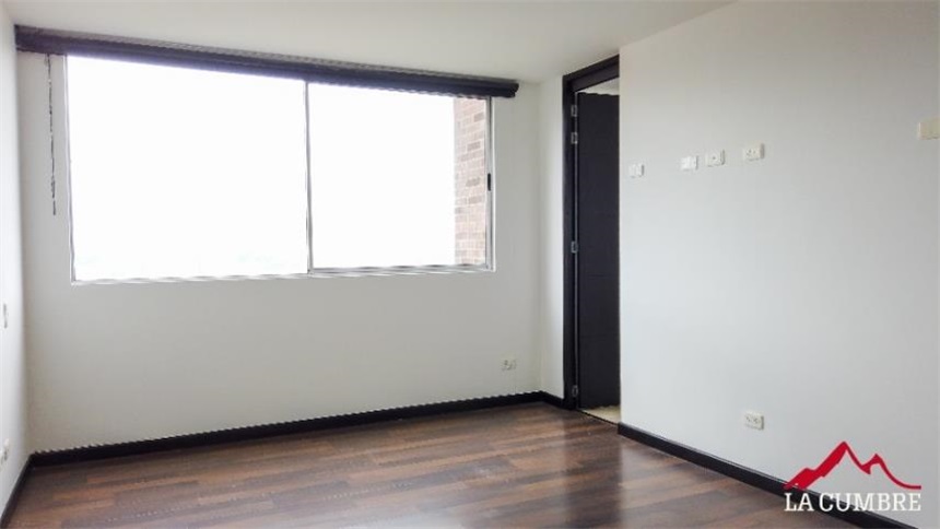 Apartamento de 3 alcobas en venta en Lalinde, Medellín, 153 m² · foto 14 de 24