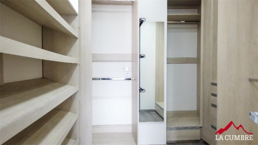 Apartamento de 3 alcobas en venta en Lalinde, Medellín, 153 m² · foto 20 de 24
