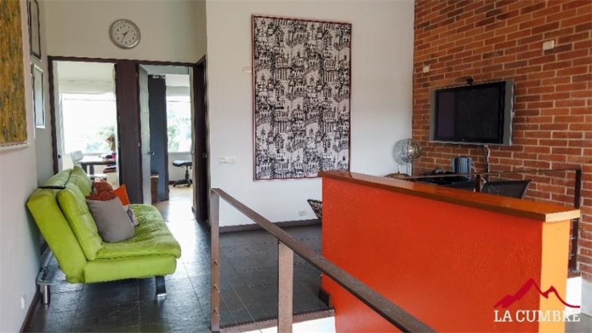 Casa de 3 alcobas en venta en Loma El Atravesado, Envigado, 235 m² · foto 5 de 14