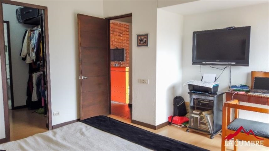 Casa de 3 alcobas en venta en Loma El Atravesado, Envigado, 235 m² · foto 14 de 14
