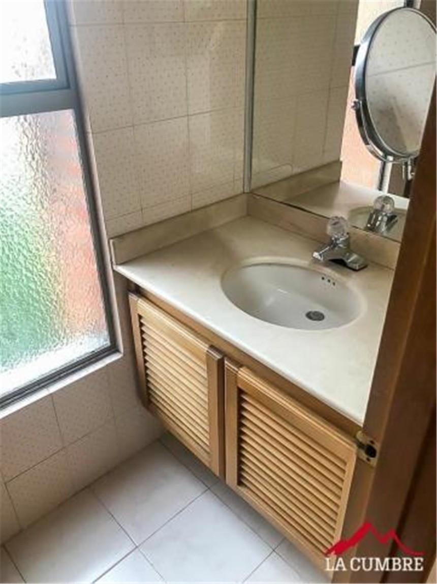 Apartamento de 5 alcobas en venta en Los Balsos, Medellín, 227 m² · foto 14 de 17