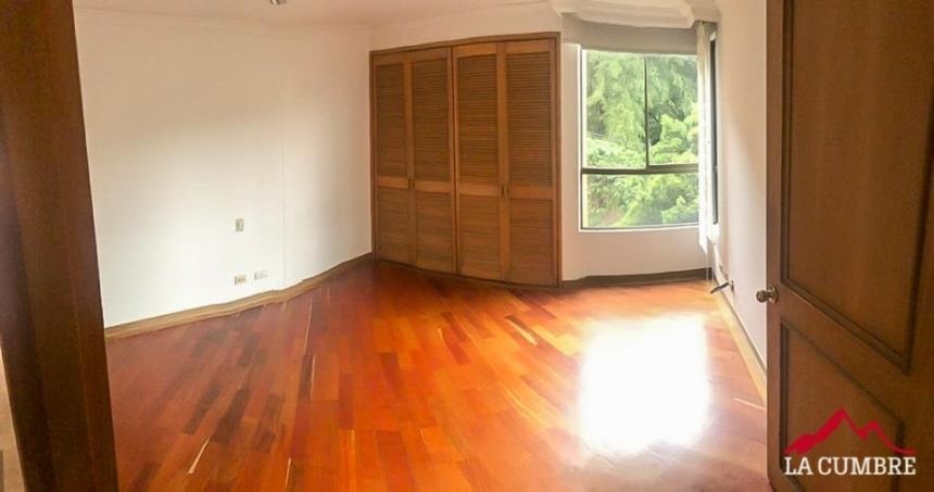 Apartamento de 5 alcobas en venta en Los Balsos, Medellín, 227 m² · foto 16 de 17