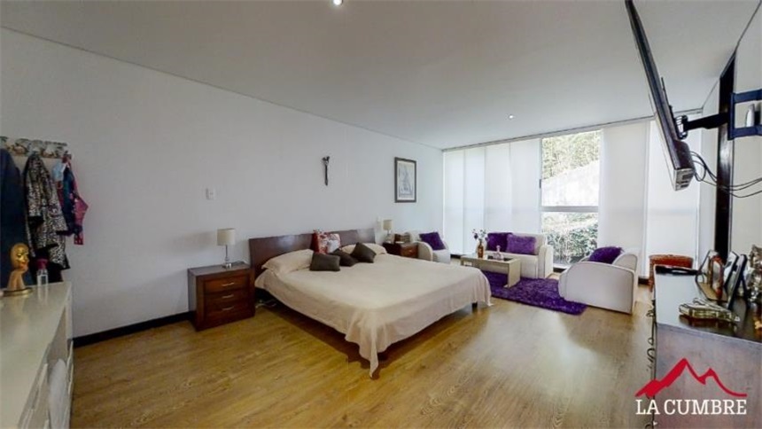 Casa de 4 alcobas en venta en Loma El Atravesado, Envigado, 380 m² · foto 12 de 18