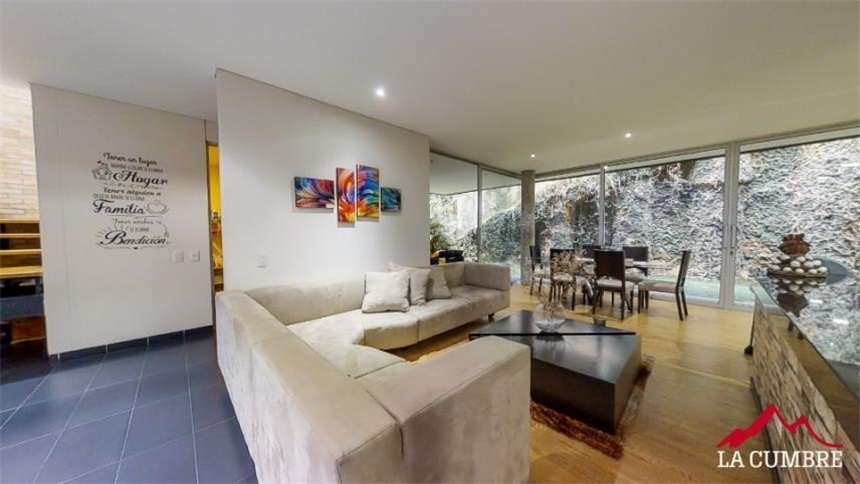 Casa de 4 alcobas en venta en Loma El Atravesado, Envigado, 380 m² · foto 5 de 18