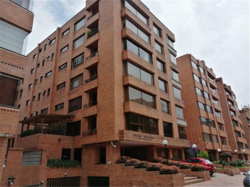 Piso – Bogotá, Chicó Lago - Vista 3