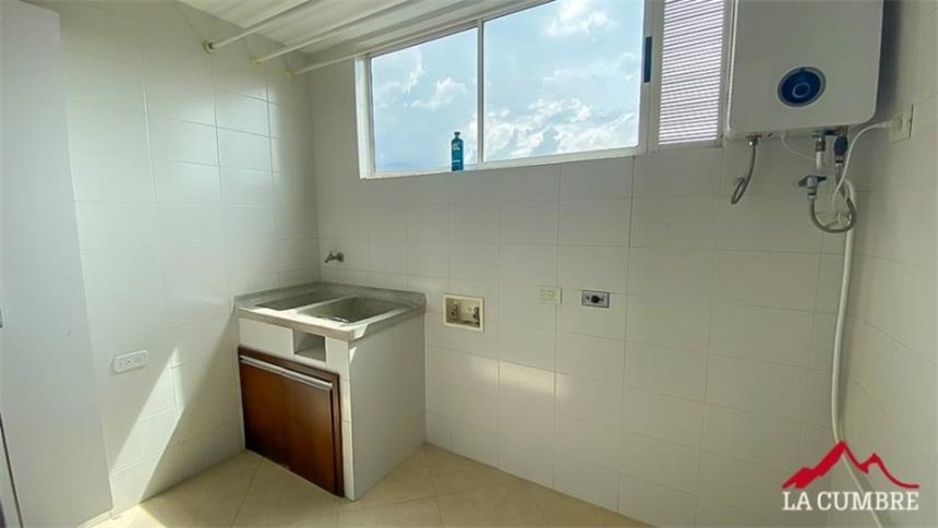 Apartamento de 3 alcobas en arriendo en Santa María De Los Ángeles, Medellín, 330 m² · foto 18 de 18