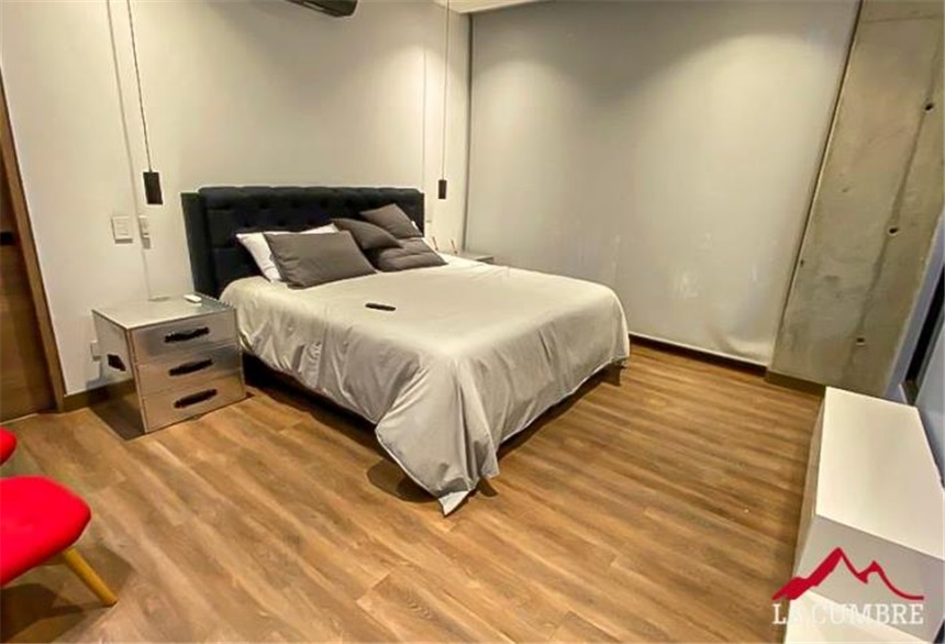 Apartamento de 3 alcobas en arriendo en Las Lomas, Medellín, 255 m² · foto 9 de 15