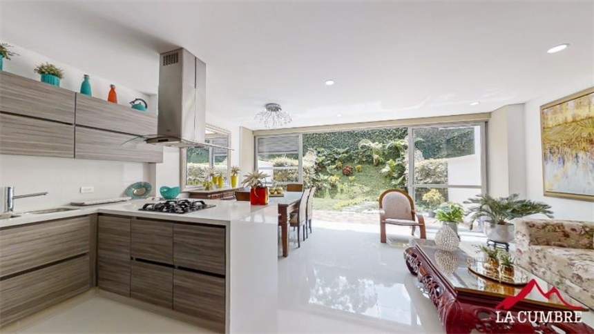 Casa de 3 alcobas en venta en San Lucas, Envigado, 171 m² · foto 10 de 24