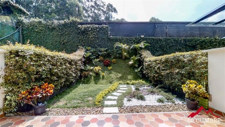 Casa de 3 alcobas en venta en San Lucas, Envigado, 171 m² · foto 6 de 24