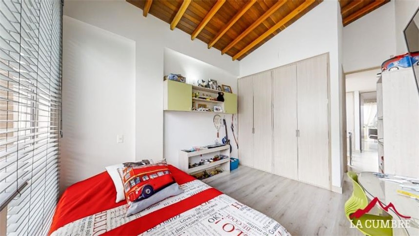 Casa de 3 alcobas en venta en San Lucas, Envigado, 171 m² · foto 19 de 24