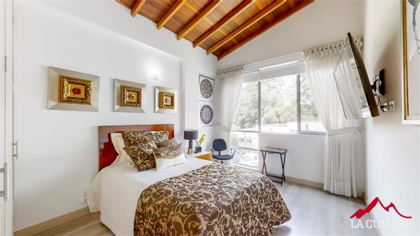 Casa de 3 alcobas en venta en San Lucas, Envigado, 171 m² · foto 13 de 24
