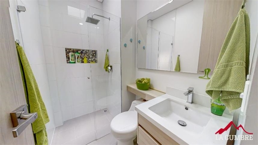 Casa de 3 alcobas en venta en San Lucas, Envigado, 171 m² · foto 16 de 24