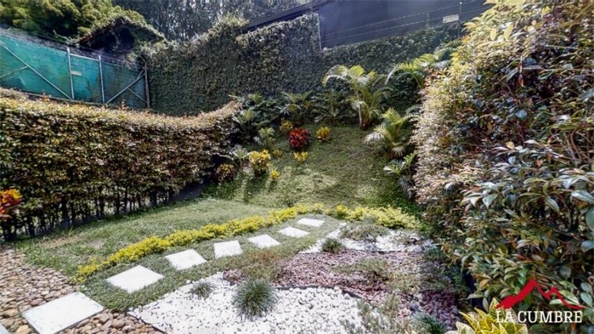 Casa de 3 alcobas en venta en San Lucas, Envigado, 171 m² · foto 5 de 24