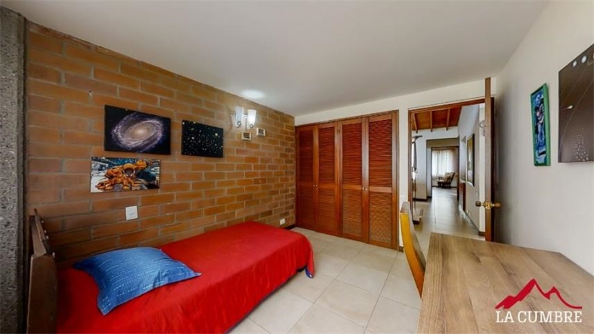 Casa de 4 alcobas en venta en Loma Del Chocho, Envigado, 236 m² · foto 12 de 19