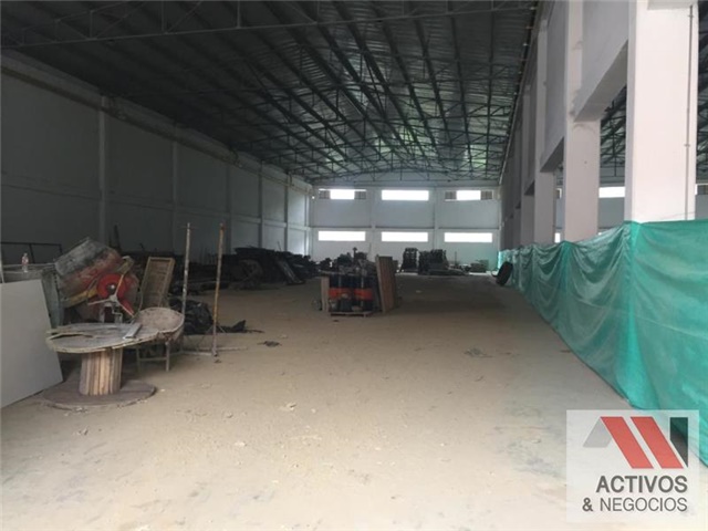 Bodega en Arriendo - Más