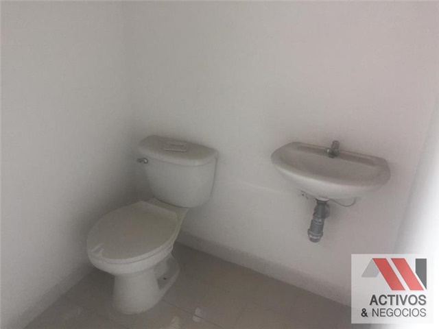 Local en venta en Pueblo Viejo, La Estrella · foto 10 de 18