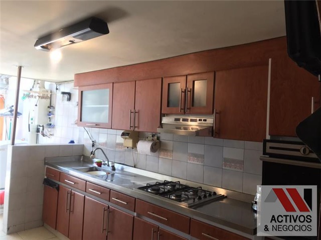 Casa de 3 alcobas en venta en Lago De Suba, Bogotá, 386 m² · foto 13 de 24