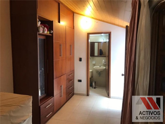 Casa de 3 alcobas en venta en Lago De Suba, Bogotá, 386 m² · foto 18 de 24